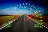 Gnali ponad 100 km/h w terenie zabudowanym. Stracili prawo jazdy