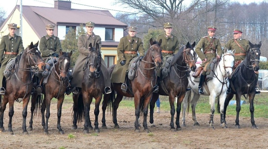 Hubertus w Stajni Mustang w Dzbeninie