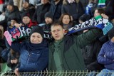 Kibice wspierali KKS Kalisz w meczu z Legią Warszawa. Wypełnili stadion do ostatniego miejsca! Zobacz zdjęcia z trybun