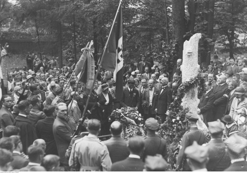 Składanie wieńców na grobie włoskiego pułkownika Francesco...