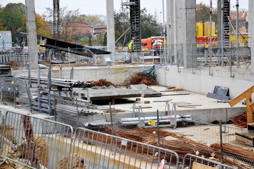 Po rozbudowie w galerii Focus Mall znajdą się nowe sklepy i...