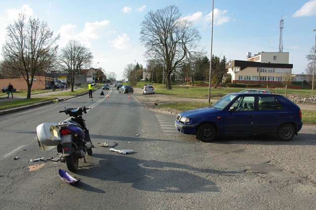 Wypadek w ChoszcznieWymuszenie pierwszeństwa przejazdu było przyczyną wypadku drogowego, do jakiego doszło wczoraj około 15.15 na skrzyżowaniu ulic Stargardzkiej i Wojska Polskiego w Choszcznie.