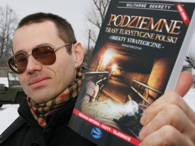 - Materiały do tej książki zbierałem przez 12 lat - mówi Tomasz Rzeczycki, autor książki "Podziemne trasy turystyczne Polski - część druga&#8221;.