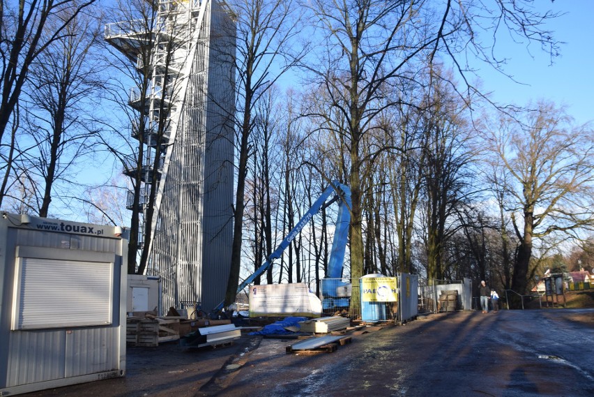 Ińsko. Wieża widokowa prawie gotowa. Lada dzień ją skończą  