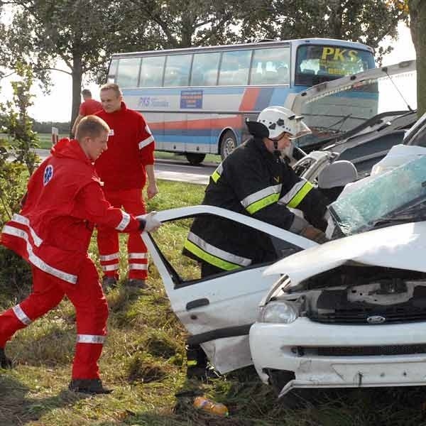 Tylko w 2005 roku na polskich drogach rannych w wypadkach zostało 60 tys. osób.