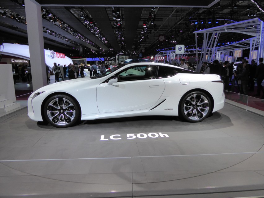 Lexus LC500h...