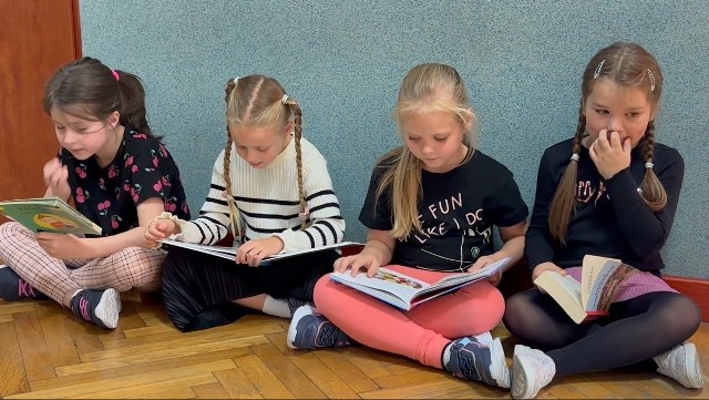 Publiczna Szkoła Podstawowa nr 7 w Radomsku przystąpiła do międzynarodowej akcji „Przerwa na czytanie”