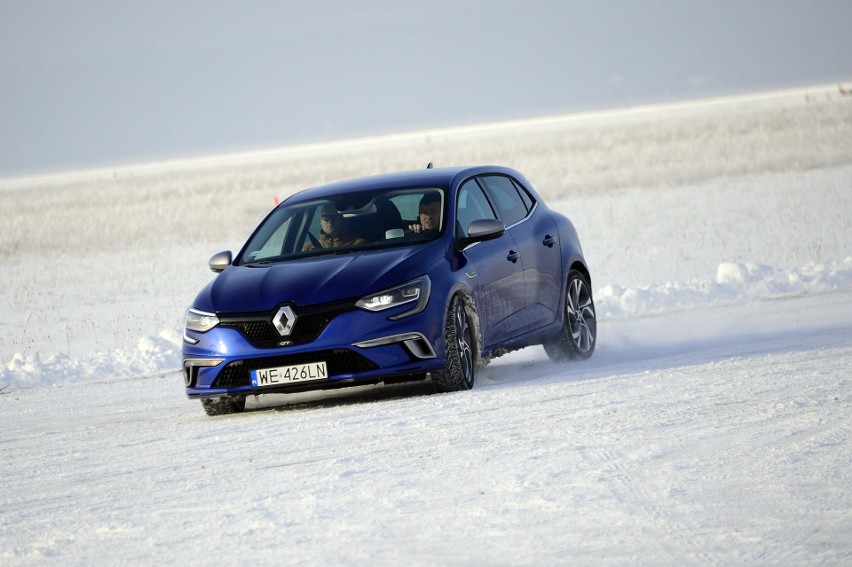 Nowy Renault Megane oficjalnie wjechał do polskich salonów....