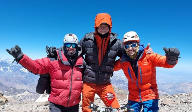 Radomski alpinista Karol Adamski stanął na najwyższym szczycie Ameryki Południowej!>>>