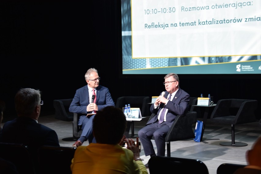 Elementem wprowadzającym w tematykę konferencji była...