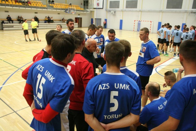Szczypiorniści z Torunia na razie przegrali jeden mecz w III lidze.