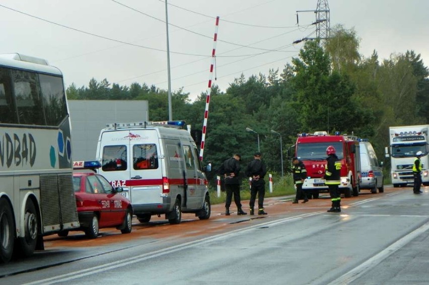 Wypadek w Pile: Ciężarówka wjechała w autokar z pasażerami