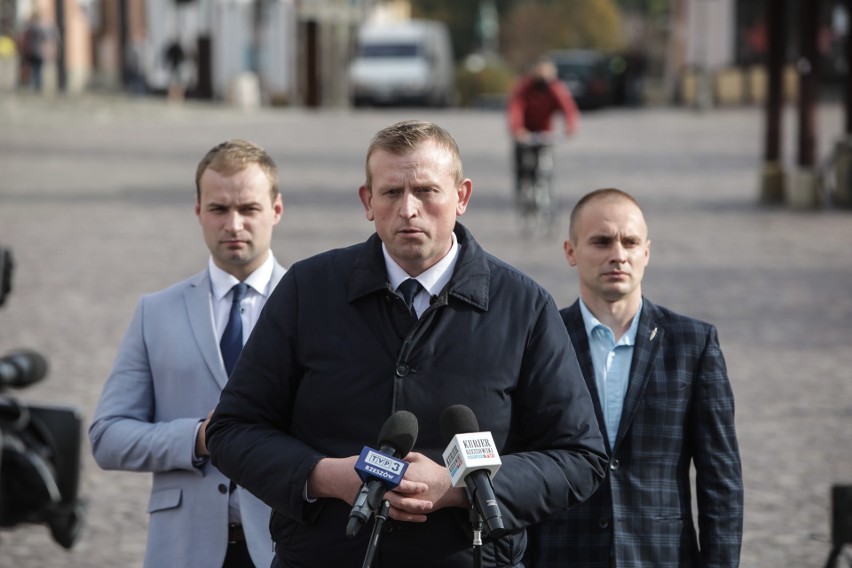Na zdjęciu od lewej: Marcin Kowalski, prezes Młodzieży...