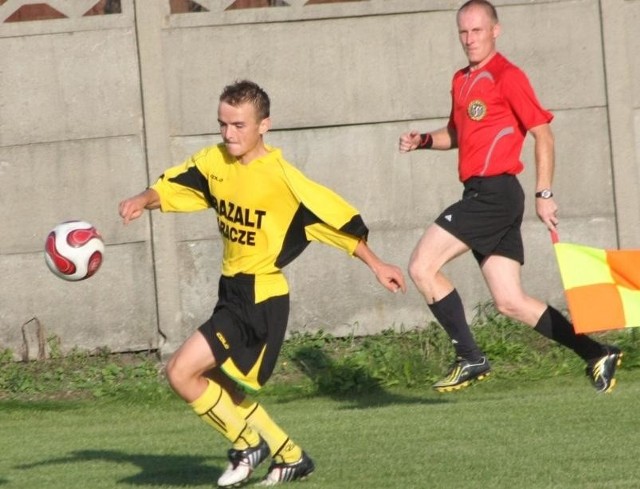 Grzegorz Stencel zdobył bramkę na 1-0 dla Skalnika Gracze w meczu z GKS-em Grodków.