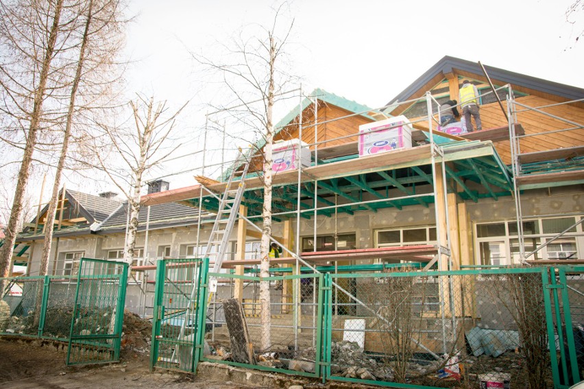 Zakopane. Ruszyły remontu ulic i szkoły pod Giewontem [ZDJĘCIA]