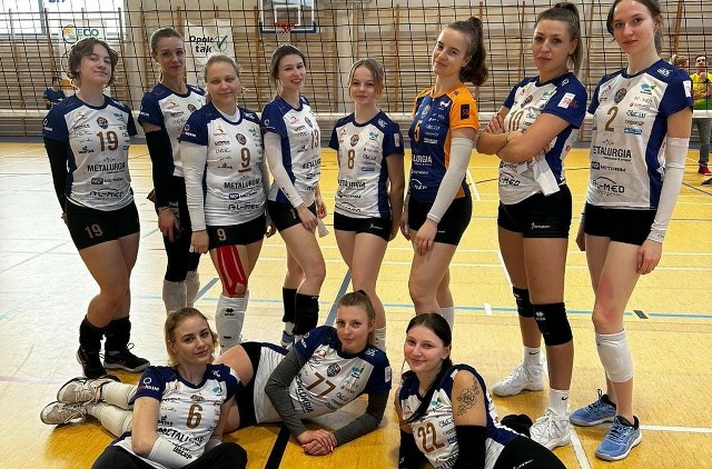 Siatkarki Metalurgia restauracja & browar Volley Radomsko zagrały w charytatywnym turnieju w Turawie