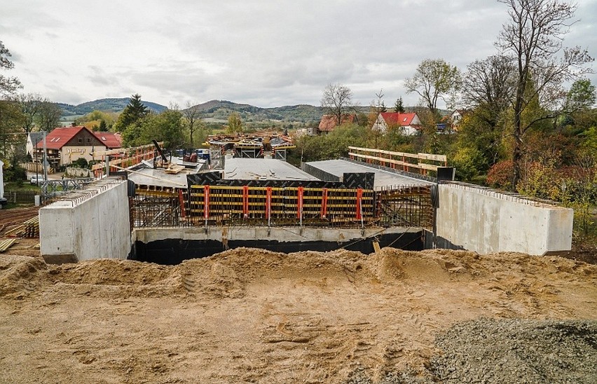 Budowa obwodnicy Bolkowa DK3 i DK5, stan prac na koniec...