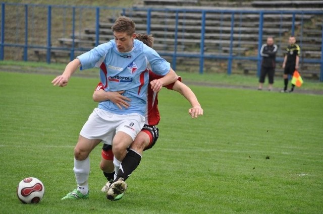 Mateusz Dziubek strzelił trzeciego gola dla skarżyskiego Granatu w meczu z Beskidem Andrychów.
