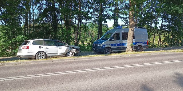 Do niebezpiecznej kolizji doszło w poniedziałek po południu na drodze między Słupskiem a Bierkowem