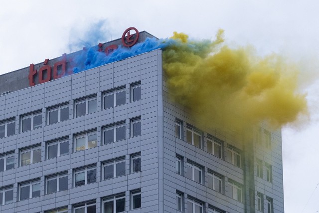 Ukraińskie barwy na Urzędzie Marszałkowskim. Więcej na kolejnych zdjęciach
