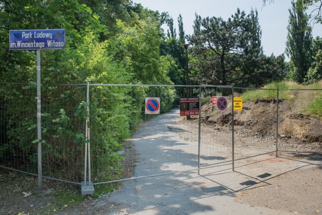 W najbliższy czwartek 7 czerwca rozpoczną się konsultacje społeczne dotyczące zagospodarowania części centralnej parku Witosa w Bydgoszczy. Co powstanie w miejscu dawnej muszli koncertowej? O tym zdecydują mieszkańcy.Więcej informacji. Kliknij i zobacz ►►►Tak wyburzano muszę koncertową w Parku Witosa: