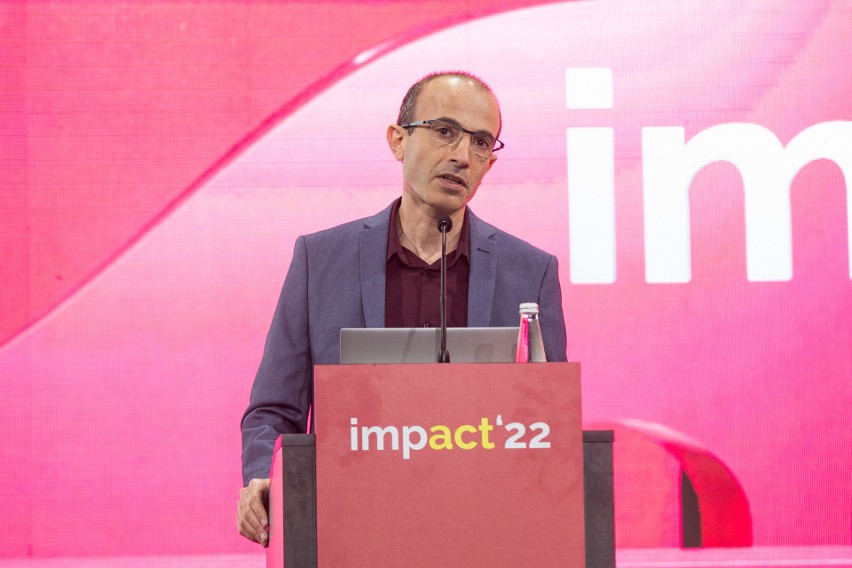 Impact'22. Yuval Noah Harari: "Nie jesteśmy skazani na biedę, głód i choroby". Światowej sławy naukowiec w Poznaniu