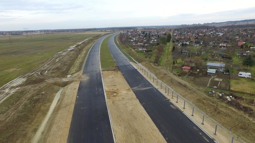 Trwają prace przy budowie obwodnicy Koszalina i Sianowa w...