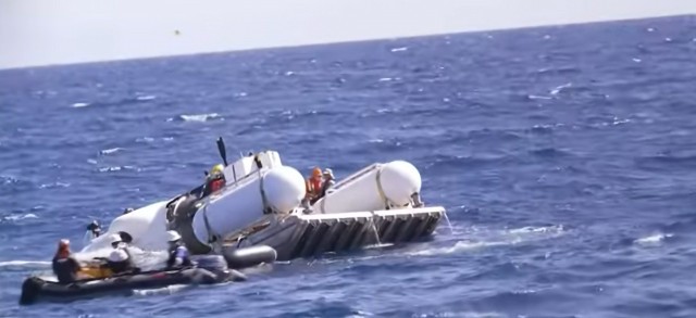 Eksperci obawiają się również, że jednostka jest zbyt głęboko, by mógł do niej dotrzeć załogowy okręt ratunkowy