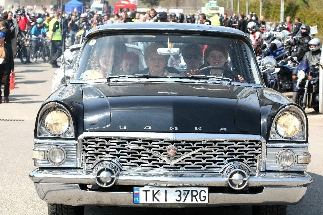 Wojewoda świętokrzyski Bożentyna Pałka-Koruba w czajce.