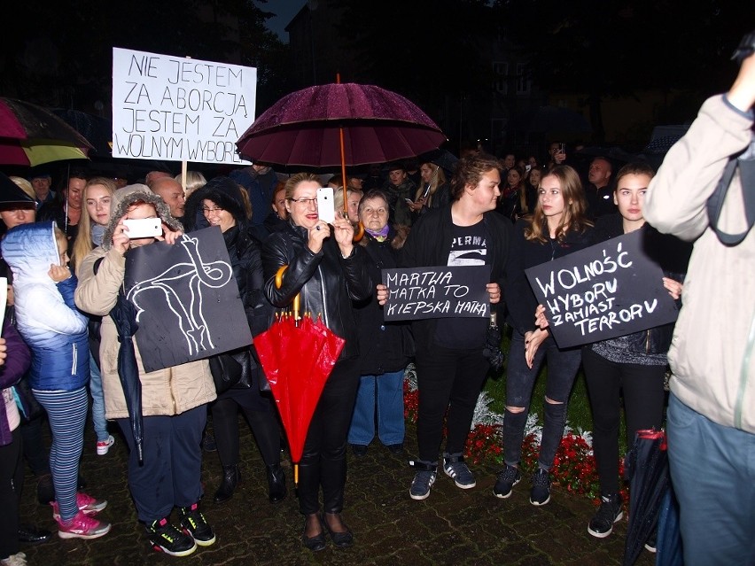 W Białogardzie również protestowano przeciwko nowej ustawie...