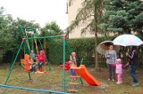 Najmłodsi mieszkańcy osiedla Piastów w Tarnobrzegu mogą już korzystać z kolorowego placu zabaw