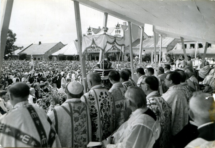 Stary Sącz. 38 lat temu świętowano 700-lecie klasztoru klarysek  [ARCHIWALNE ZDJĘCIA]