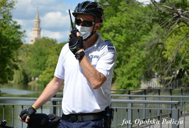 Policjanci z drużyny rowerowej są angażowani m.in. do zadań kryminalnych, zwłaszcza tych, w których liczy się czas, a więc ścigają sprawców rozbojów, pobić czy kradzieży. Zwracają również uwagę, czy Opolanie nie łamią obostrzeń epidemicznych.