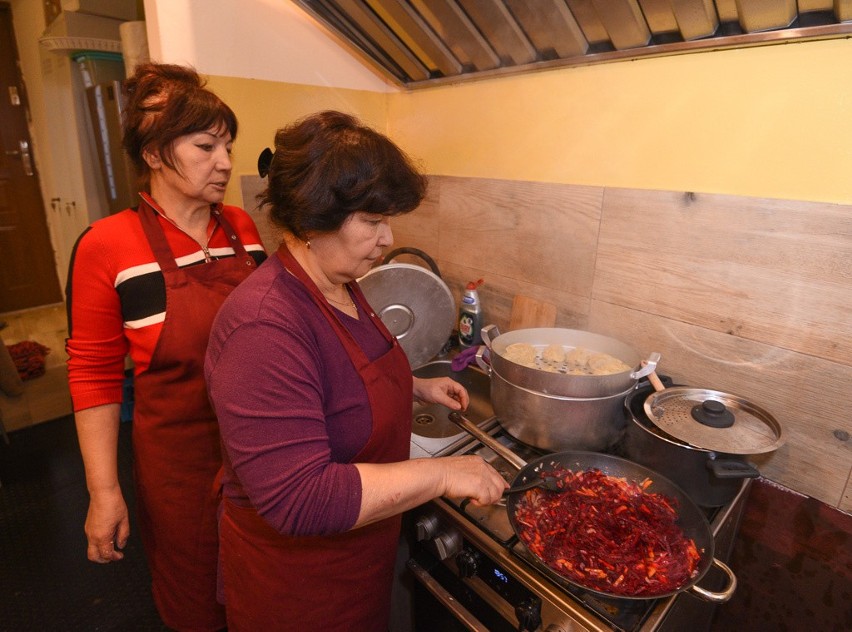 Tatarzy Krymscy to muzułmanie, więc w ich kuchni próżno...