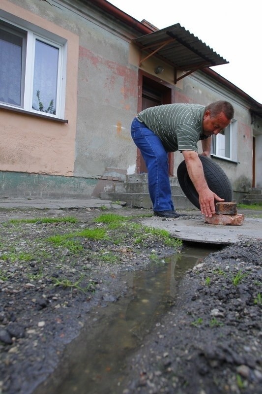 Ostrowo Szlacheckie: Mieszkańcy są zalewani własnymi nieczystościami z szamb ANR