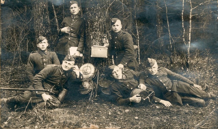 Łącznościowcy z 10 Pułku Ułanów Litewskich w 1934 roku....