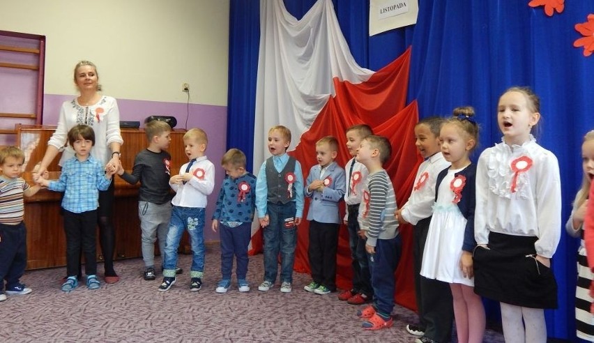 Święto Niepodległości w Ostrowcu. Przedszkolaki też świętowały 