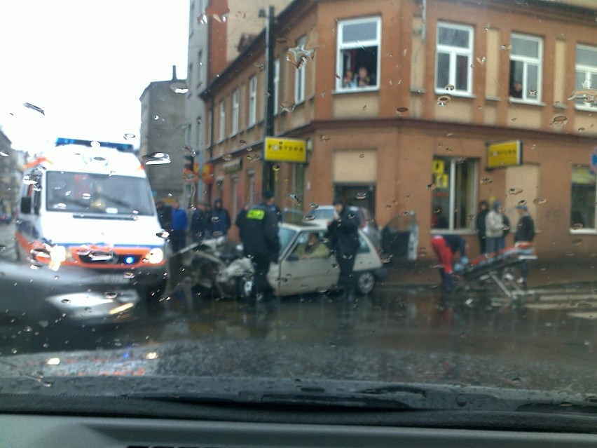Wypadek na skrzyżowaniu ul. Gdańskiej i Struga.
