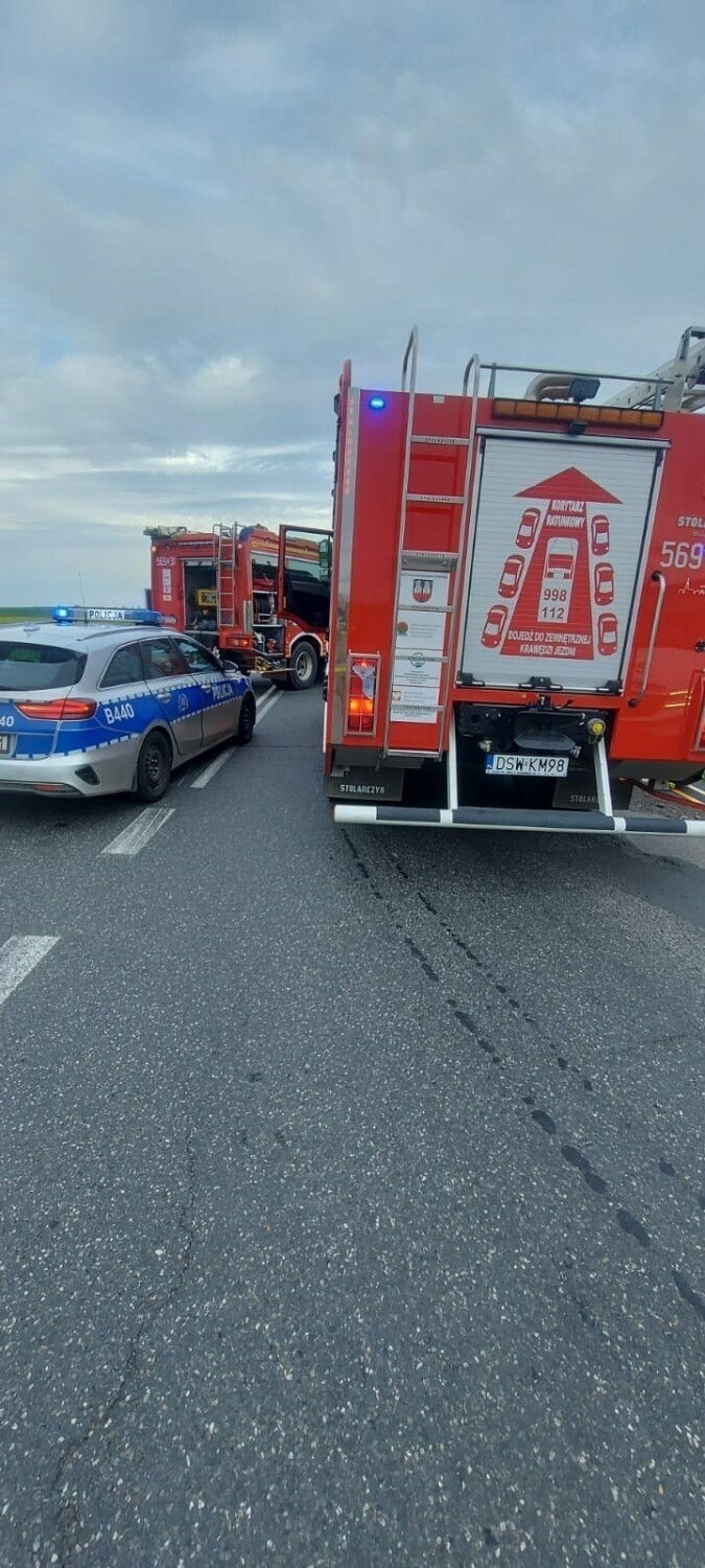Seria wypadków w okolicy Świdnicy na Dolnym Śląsku. 4 rozbite samochody, 2 osoby ranne
