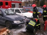 Strażacy gasili samochód w Bytowie