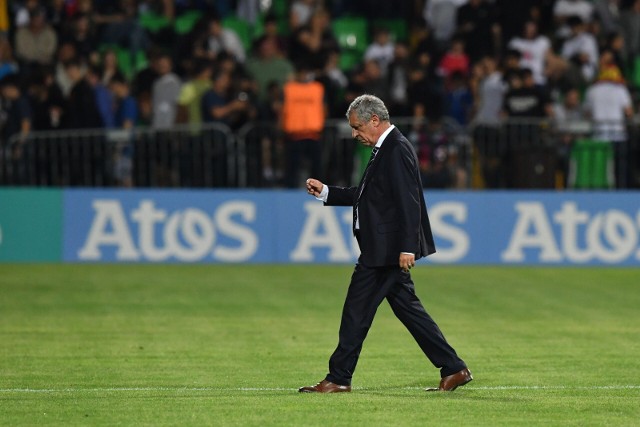 Selekcjoner reprezentacji Polski, Fernando Santos, po blamażu z Mołdawią w Kiszyniowie (2:3) pojechał na wakacje do Portugalii