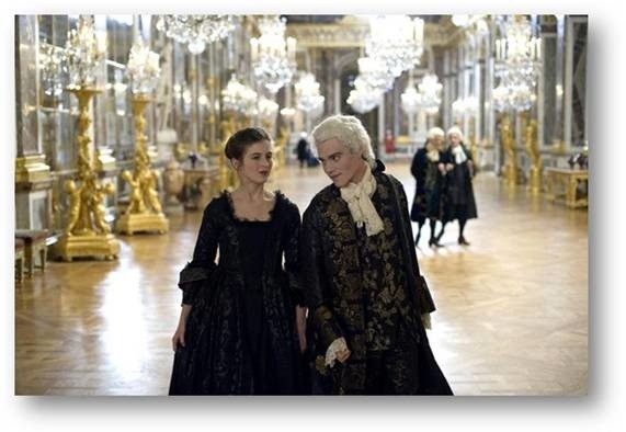 Maria Anna, siostra Wolfganga Amadeusza Mozarta, posiadała niebanalny talent muzyczny. Dla swojego ojca była jednak tylko kobietą, siostrą swojego genialnego brata.