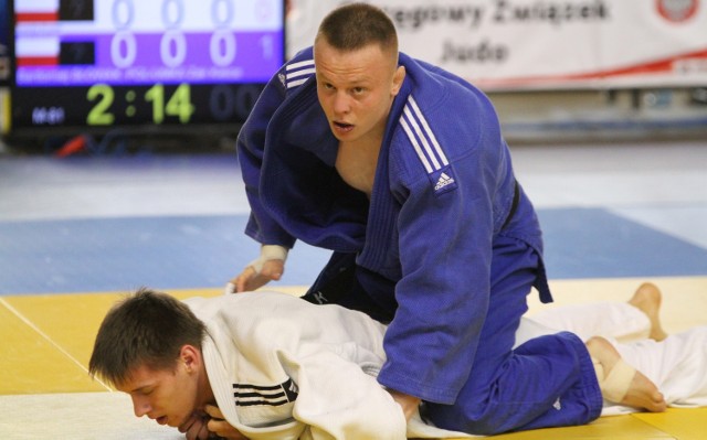 Bartłomiej Słowak zdobył srebrny medal indywidualnie i złoty w drużynie. 
