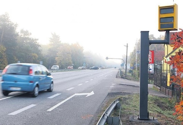 Mieszkańcy boją się pędzących samochodów, a fotoradary nie działają