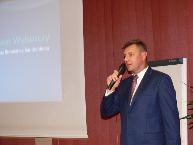 Marcin Marzec, kandydat na burmistrza Sandomierza zaprezentował swój program wyborczy. Kandydat stawia na przedsiębiorczość i nie zapomina o najmłodszych