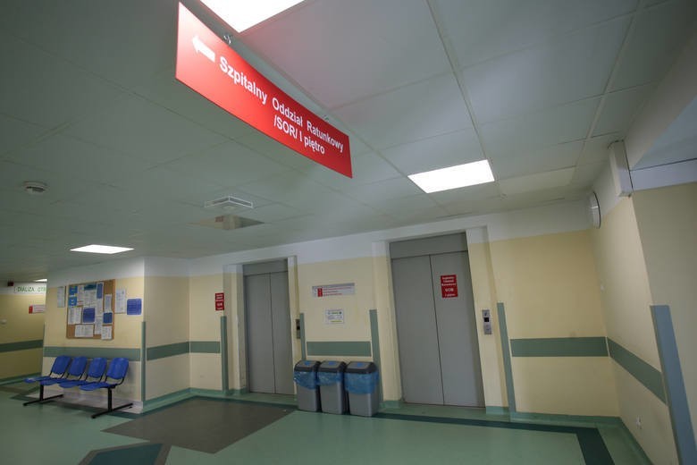 Mimo ograniczeń związanych z epidemią, szpital przyjmuje i leczy chorych 