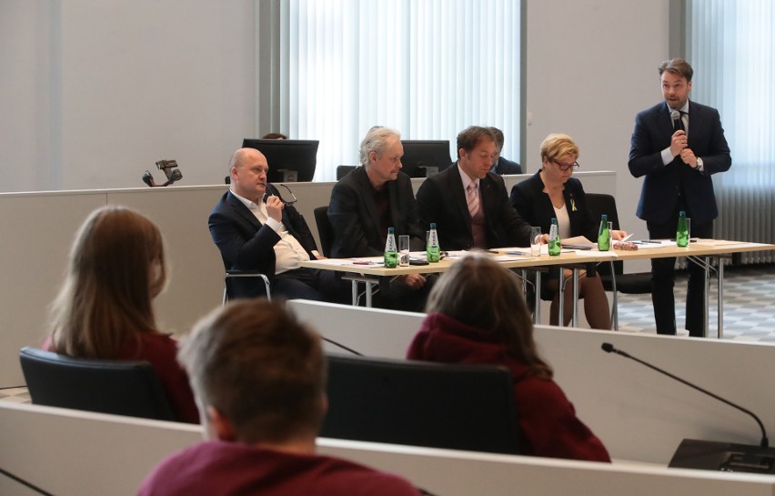 Dni Samorządu 2022 w Szczecinie: Uczniowie dyskutowali z samorządowcami