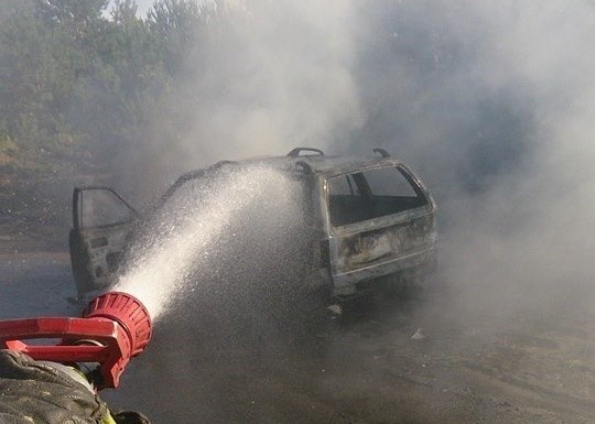 Pożar samochodu w gminie Głowaczów.