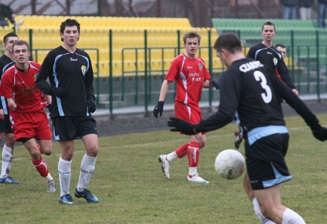 Piłkarze Czarnych Połaniec zwyciężyli w sobotę w Gorlicach.