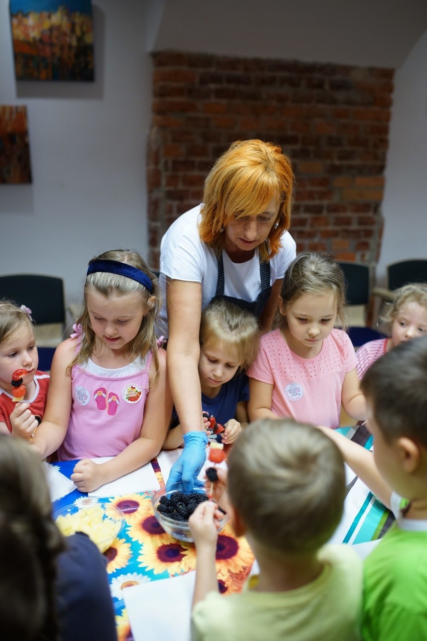 Kraków. Ewa Wachowicz na dniu otwartym w Szpitalu św. Ludwika